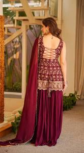Kurta corta y Sharara-Dupatta de georgette sintético con bordado floral y paisley, diseño de diseñador, venta al por mayor - Product Image 2