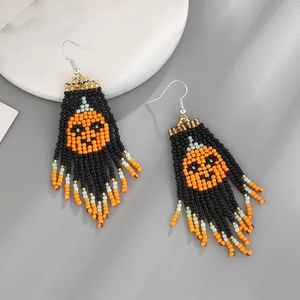 Pendientes artesanales con cuentas estilo icono fantasma para mujer, temática de superhéroe, con cuentas de semillas, colgantes llamativos, joyería de moda para fiesta - Product Image 6