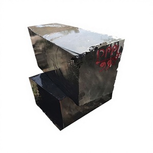 Grand bloc de pierre de granit noir brut pour usage en atelier, provenant d'Inde - Product Image 1