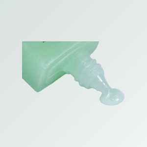Suero Facial con Ácido Hialurónico Odenis Oil In Serum, Suero Facial Antiedad, Suero Facial Iluminador, Suero Facial Hidratante - Product Image 4