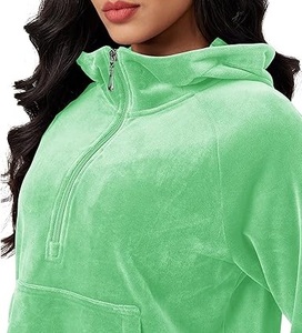 Sudadera con capucha de terciopelo para mujer con cremallera, OEM al por mayor, personalizable en color y talla, transpirable, ecológica, de secado rápido y ligera. - Product Image 3