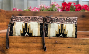 Nueva manta de sillín de cuero con estilo occidental, embragues de mano, superventas, monedero cosido tallado a mano, carteras para mujer - Product Image 2