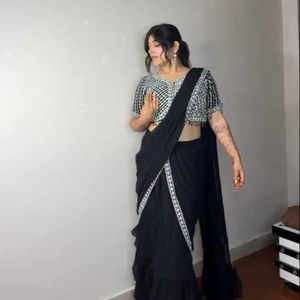 Sari indien traditionnel prêt à l'emploi pour filles pour les mariages, les fêtes et les festivals Vêtements de mariée spéciaux Qualité d'exportation en 2025 - Product Image 1