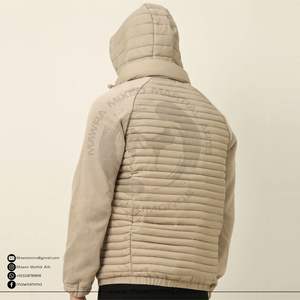Veste matelassée hybride à capuche pour homme de haute qualité avec impression de logo personnalisé pour une utilisation en extérieur en hiver (unisexe) - Product Image 2