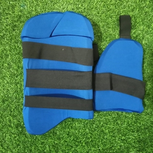 Protections de cuisse de cricket de qualité professionnelle, protection antichoc, légères, flexibles, confortables, ajustement sûr - Product Image 3