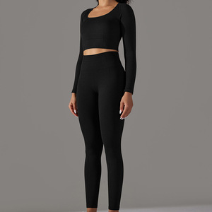 ผู้ผลิตชุดโยคะไร้รอยต่อแบบ OEM สำหรับผู้หญิง ประกอบด้วยเสื้อครอปท็อป กางเกงเลกกิ้งเอวสูง และสปอร์ตบรา - Product Image 6