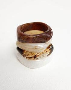 Brazalete de Resina Hecho a Mano con Acabado de Jade Violeta, Estilo Clásico, Joyería de Uso Diario para Mujer por H a CRAFT - Product Image 6