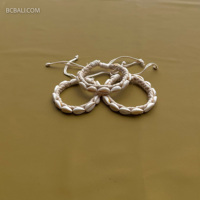 Nouveau bracelet cauri fait à la main de Bali de haute qualité
