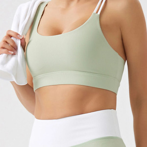 Conjunto de Yoga Verde Menta, Leggings sin Costuras de Cintura Alta, Color Sólido, 2 Piezas, Top Corto Deportivo, Espalda Cruzada, Sin Mangas, Spandex, Poliéster - Product Image 3