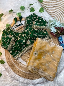 Sari Imperial Sequence Border Aarco Elegance Fendy de Satén con Borde Pesado Distintivo, Sari Golden Grace para Fiestas - Product Image 1