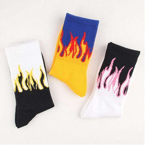Chaussettes en coton pour hommes de haute qualité, broderie personnalisée, logo coloré, antibactériennes, antidérapantes, chaussettes de sport décontractées pour l'automne - Product Image 5