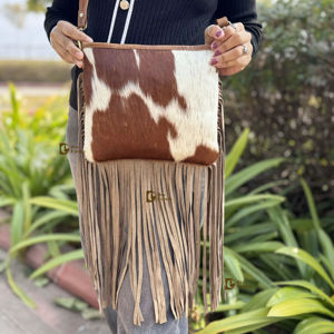 Bolso de Hombro de Cuero con Flecos de Piel de Vaca, Diseño Único, Estilo Bohemio Vintage, para Mujer - Product Image 1