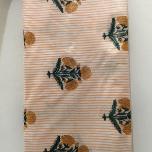 Tela de Tricot 100% Algodón al por Mayor, Estampado Floral a Mano, Ligera, Ecológica, Transpirable y Suave para Vestidos de Niñas - Product Image 1