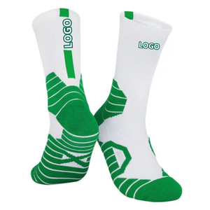 Chaussettes de sport respirantes antidérapantes numérotées sur mesure pour le basketball, le football, le volley-ball, avec logo imprimé numériquement, vente en gros Vietnam - Product Image 1