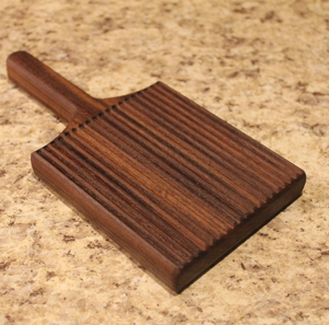 Planche à gnocchis en bois à surface striée, vente en gros, planche à gnocchis en bois, planche à gnocchis au beurre, meilleur prix - Product Image 1