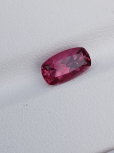Tourmaline rose naturelle, taille 9x5 mm, taille coussin, facettée, 1,30 carats, pierre précieuse vive, Haram Gems Art pour bijoux - Product Image 2