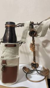 Botella de Agua de Cobre Puro con Diseño Moderno Tallado, Acabado Antiguo, Ecológica, Hecha a Mano, con Bolsa de Hombro de Lona - Product Image 3