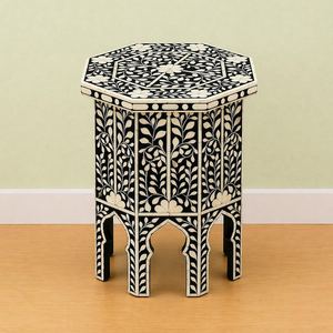 Table d'appoint moderne faite à la main, écologique, avec incrustations de os et motif floral, idéale pour les occasions de baptême - Product Image 2