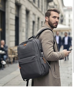 Mochila Profesional para Portátil con Puerto de Carga USB - Bolsa de Viaje Antirrobo Resistente al Agua para Hombres y Mujeres - Product Image 2