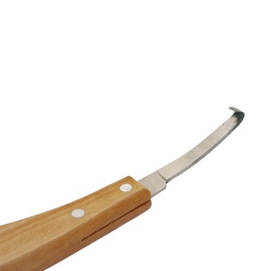 Cuchillo de herrador para pezuñas con hoja de acero inoxidable y mango de madera, tipo cuchillo de nudillos - Product Image 3