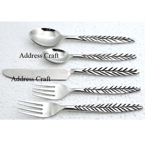 ชุดช้อนส้อมสแตนเลสแบบด้าน 5 ชิ้น ขายส่งจากโรงงาน ชุดอุปกรณ์บนโต๊ะอาหารสำหรับงานแต่งงาน - Product Image 6