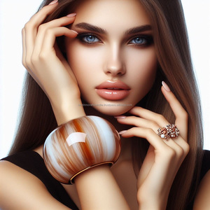 Accessoires ethniques exquis Bracelet en résine fait à la main Femmes Artisanat en or raffiné Conception à la mode Cadeaux légers - Product Image 3