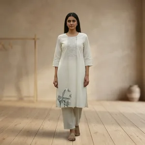 Cotton Embroidered Kurta With Three Quarter Sleeves Crew Neck Loose Fit Casual Daily Wear - Product Image 3