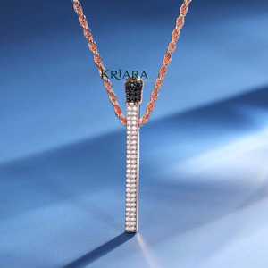 Colgante Minimalista de Plata 925 y Oro Sólido de 18K con Letra y Moissanita, Chapado en Oro Rosa, Joyería Unisex para Uso Diario - Product Image 6