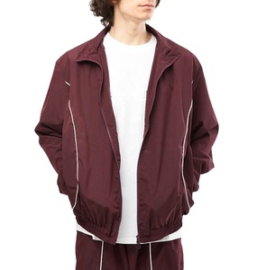 Conjunto de dos piezas personalizado para hombre 2025, chaqueta cortavientos de nailon con cremallera reflectante y pantalones cortos de talla grande para chándal de verano - Product Image 5