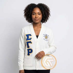 เสื้อกันหนาวคอวีแบบลำลองสำหรับผู้หญิง ตกแต่งด้วยปักลาย Sigma Gamma Rho ด้วยผ้าขนสัตว์/อะคริลิก ติดกระดุมด้านหน้า  แบบสั่งทำพิเศษ - Product Image 3