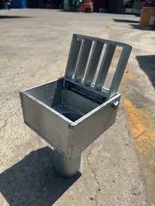 รางระบายน้ำสะพานเหล็กชุบสังกะสี - Product Image 1