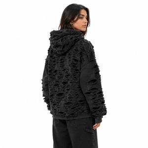 Neuester Marken-Hoodie für Damen im Distressed-Look, hergestellt für moderne Mode mit weichem Premium-Stoff, entspanntem Tragekomfort und trendinspiriertem Design. - Product Image 4