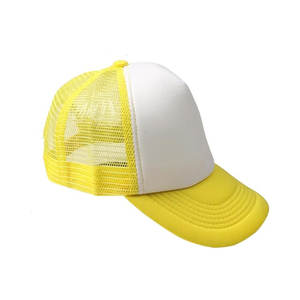 Casquettes de camionneur unisexes tendance avec visière incurvée et panneaux en maille pour un style décontracté et les activités de plein air - Product Image 2