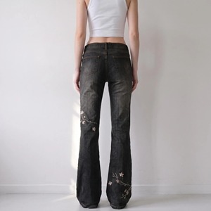 Jeans de Cintura Alta, Corte Acampanado, Lavado Oscuro, con Bordado Floral, Ajuste Holgado, Mezclilla de Algodón, Pantalones Casuales, Estilo Urbano - Product Image 4