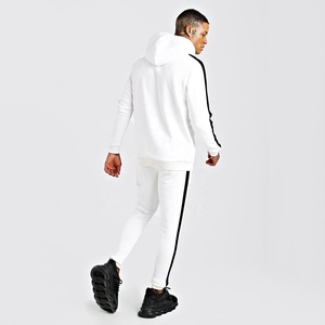 Survêtement pour homme en tissu premium avec services de conception personnalisée pour les acheteurs en gros - Product Image 2