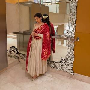Nuevo Vestido de Fiesta de Diseñador con Estampado Digital, de Alta Calidad, en Seda Romana Pura y Pesada, con Encaje Elegante y Conjunto de Dupatta - Product Image 2