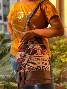 กระเป๋าหนังหูรูดของผู้หญิง,กระเป๋าสะพายไหล่ผ้าแจ็คการ์ดแฮนด์เมดมีสไตล์ - Product Image 2