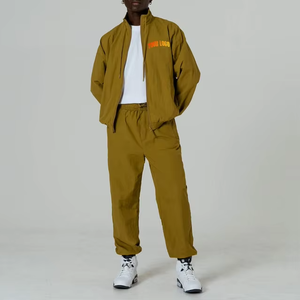 Ensemble survêtement coupe-vent homme colorblock léger avec veste zippée et pantalon de jogging élastique – Personnalisable OEM, Sportswear, Streetwear - Product Image 2