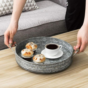 Plateau de service écologique en argent style Art Déco avec poignées en bois, finition brossée, couleur unie, utilisation résidentielle, compatible lave-vaisselle, utilisation extérieure - Product Image 5