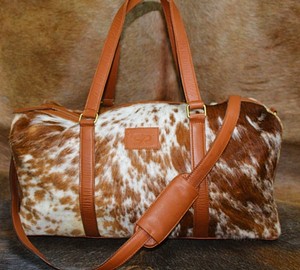 Bolsa de Viaje de Cuero Genuino con Pelo, Hecha a Mano, Modelo LHODB-0092 - Product Image 1