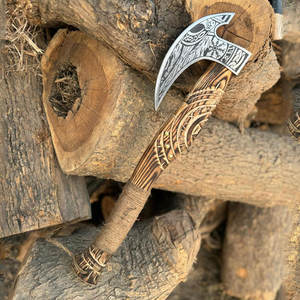 Hacha Vikinga Nórdica Escandinava con Cabeza de Acero al Carbono Hecha a Mano, Mango de Madera, Decorativa, Coleccionable, para Supervivencia - Product Image 1
