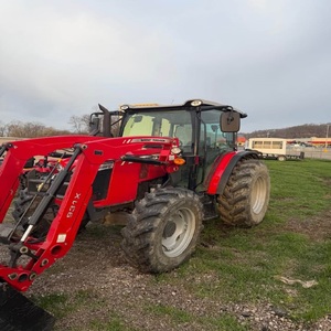 รถแทรกเตอร์เดินตาม Massey Ferguson 4707 รุ่นทรงพลัง ขับเคลื่อน 4 ล้อ กำลัง 40 แรงม้า ออกแบบมาเพื่อประสิทธิภาพการเกษตรสมัยใหม่และความแข็งแกร่งในการทำงาน - Product Image 3