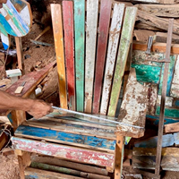 Chaise en teck de bateau recyclé, bois massif, rustique, écologique, durable, confortable, avec dossier et accoudoirs, démontable, pour villa, jardin, parc