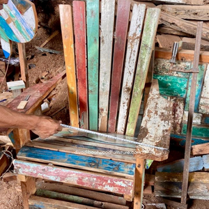 Chaise en bois de bateau récupéré couleur naturelle avec dossier et accoudoirs pour jardin, terrasse, extérieur et intérieur – Meuble démontable - Product Image 2