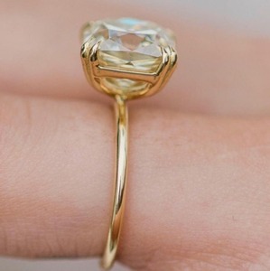 Anillo Solitario de Diamante Corte Asscher Canario, Joyería de Oro Sólido para Mujer, Diseño de Piedra de Nacimiento Amarilla, Refinado para Uso Diario, Romántico y Elegante - Product Image 3