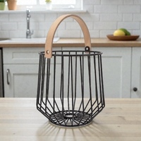 Panier de rangement en fil métallique géométrique avec poignée en bois, style nordique, organisateur multi-usages