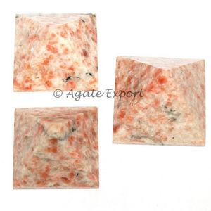 Pyramide de Quartz Naturel Fait à la Main du Meilleur Fournisseur Pierre de Soleil de Guérison Religieuse Feng Shui Décoration de Pierres Précieuses sur le Thème Reiki - Product Image 1