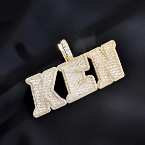 Personalizado 10Kt blanco amarillo oro colgante Q nuevo diseño personalizado VVS Moissanite nombre letra colgante collar con certificación IGI - Product Image 5