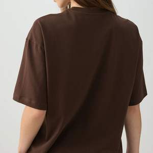 T-shirt en coton oversize pour femme, coupe ample décontractée, uni marron, manches courtes, streetwear unisexe, logo personnalisé OEM, vente en gros - Product Image 5