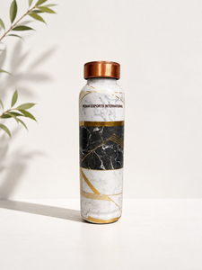 Bouteille en marbre blanc et noir avec détails en cuivre, exportée par Indian exports international. (Cuivre pur certifié) - Product Image 1